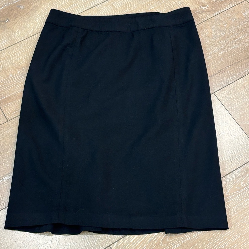 EXPRESS Black Wool Blend Flared Mini Skirt -‎ Dark Academia - Size 6